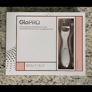 GloPRO Microneedling Regeneration Tool